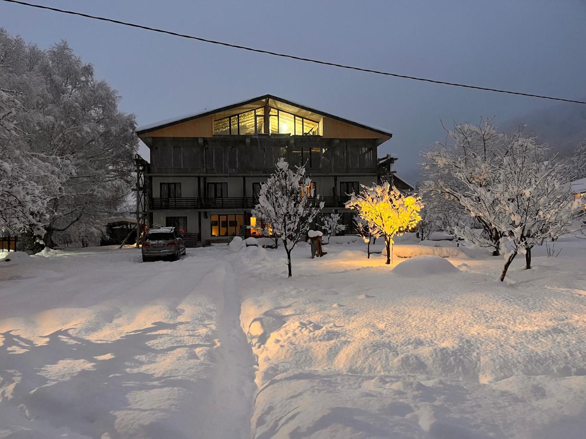 Beko'S Garden Inn Mestia Zewnętrze zdjęcie